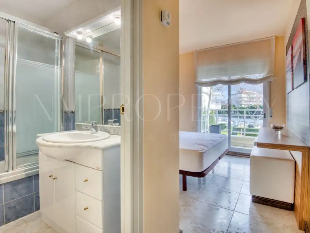 Apartamento con ascensor en venta en Calle Punta Prima, imagen 19