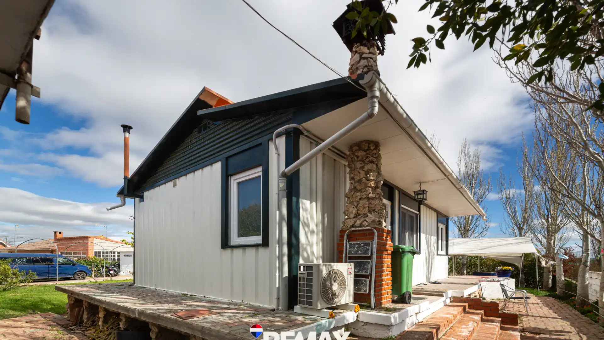 Exterior view of Houses for sale in Cistérniga  with Private garden, Terrace and Storage room