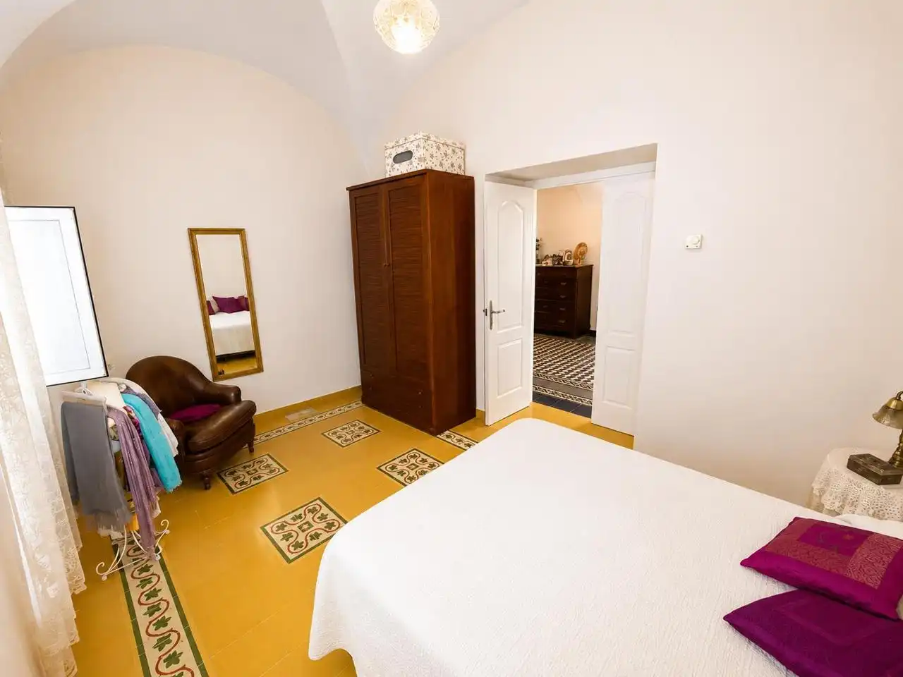 Schlafzimmer von Haus oder Chalet zum Verkauf in Villagonzalo mit Privatgarten, Terrasse und Schwimmbad