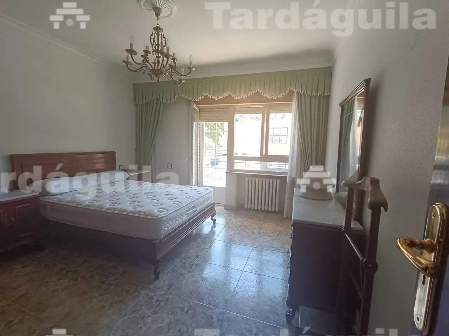 Habitación de Piso en venta en Salamanca con Calefacción, Trastero y Balcón