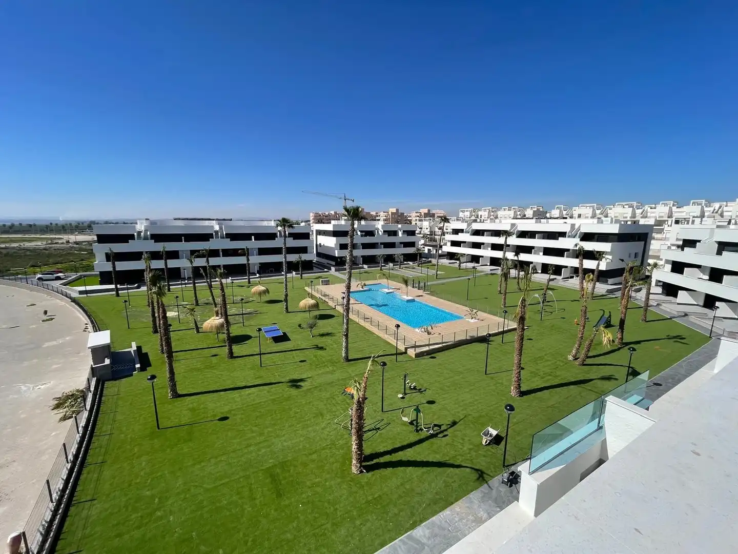 Apartamento con piscina en venta en El Raso, imagen 4