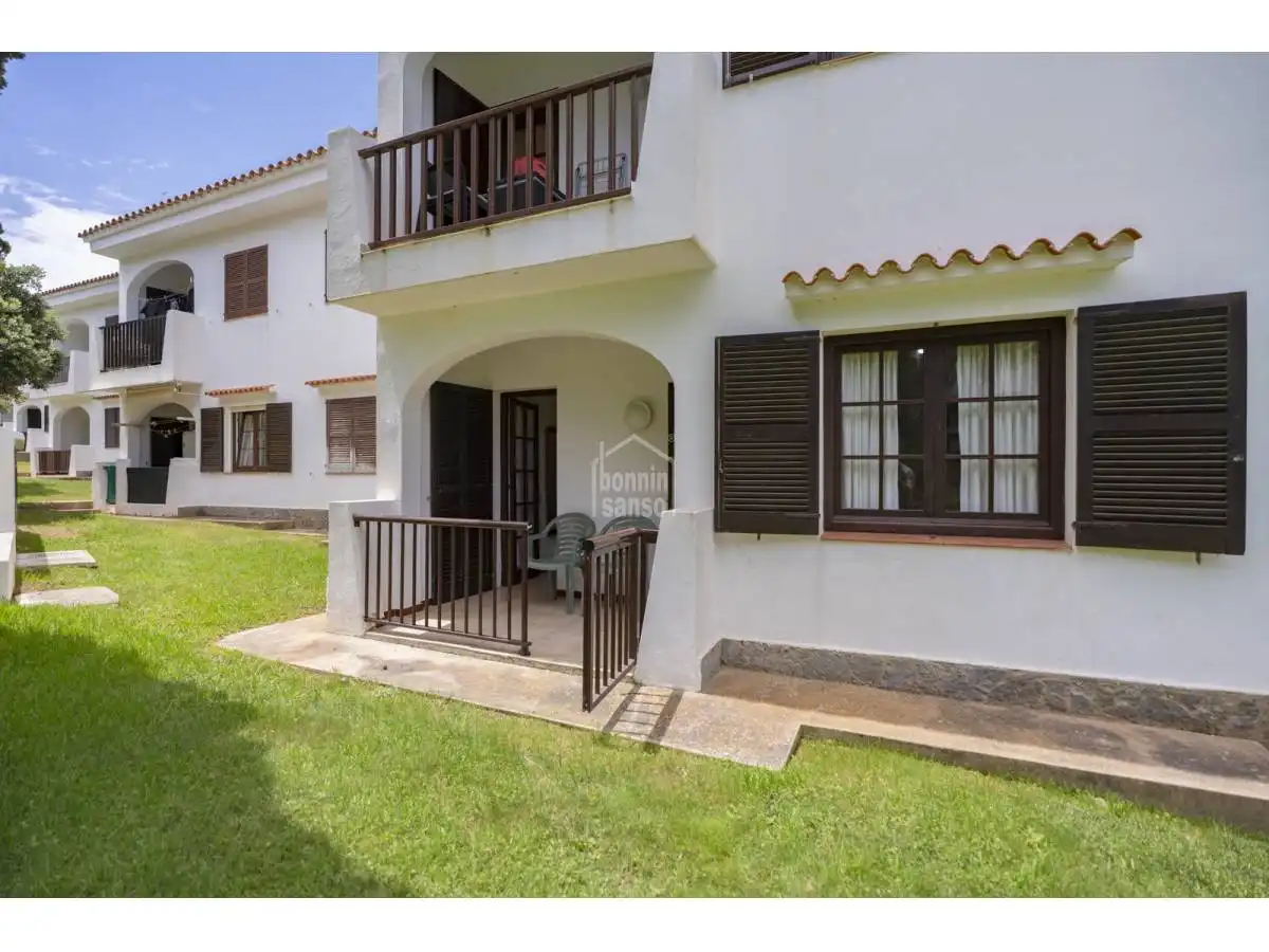 Vista exterior de Apartamento en venta en Alaior con Terraza, Piscina y Amueblado