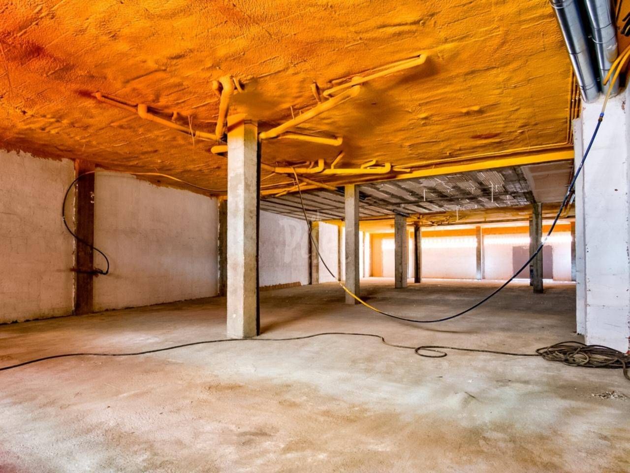 Premises for sale in  Zaragoza Capital