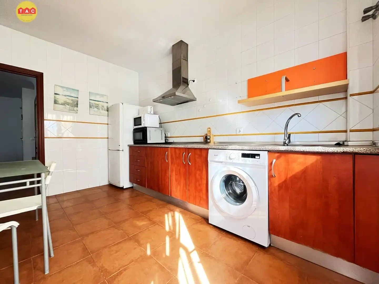 Küche von Einfamilien-Reihenhaus zum Verkauf in Lepe mit Terrasse, Abstellraum und Möbliert