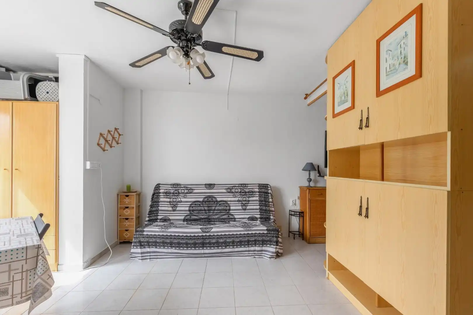 Schlafzimmer von Wohnung zum Verkauf in Torrevieja mit Möbliert und Gemeinschaftspool