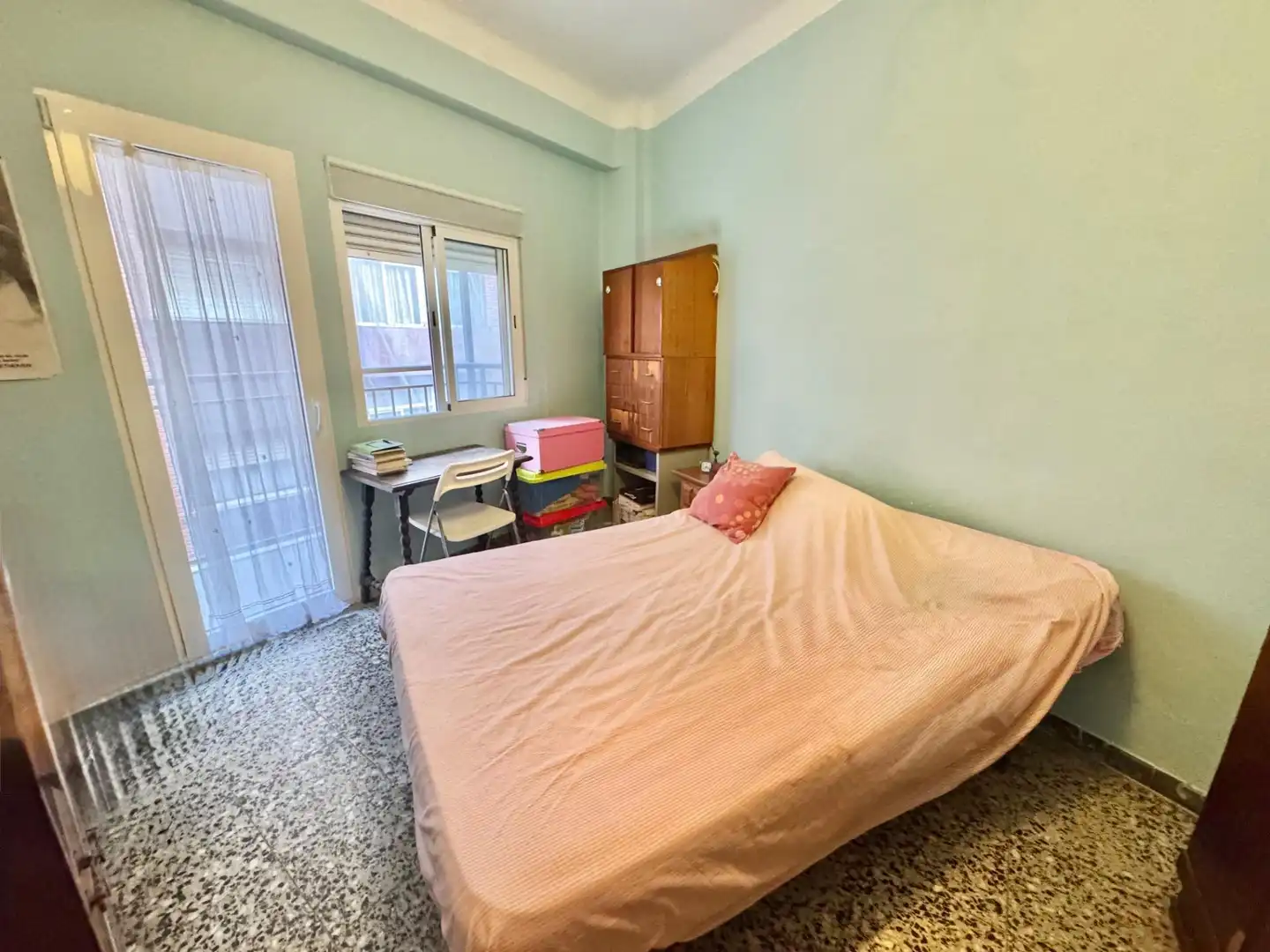 Habitación de Piso en venta en Orihuela con Balcón