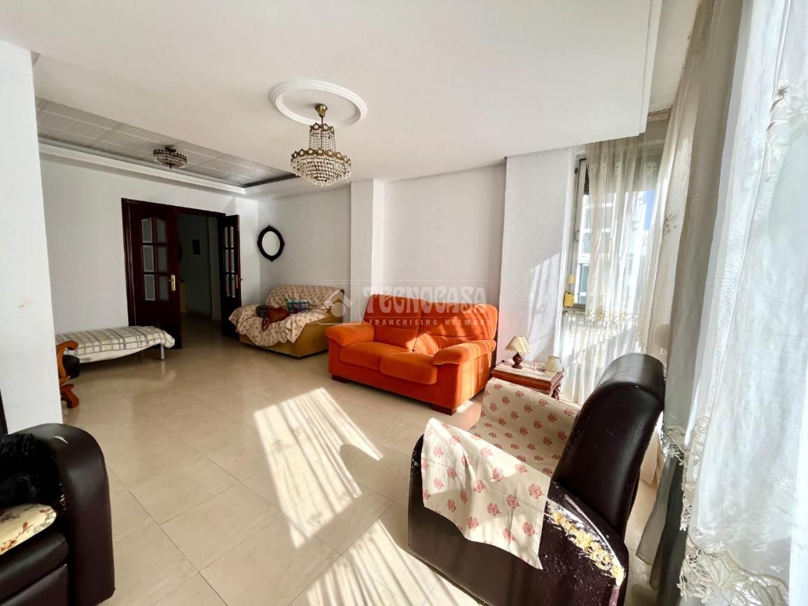 Sala d'estar de Pis en venda en San Fernando