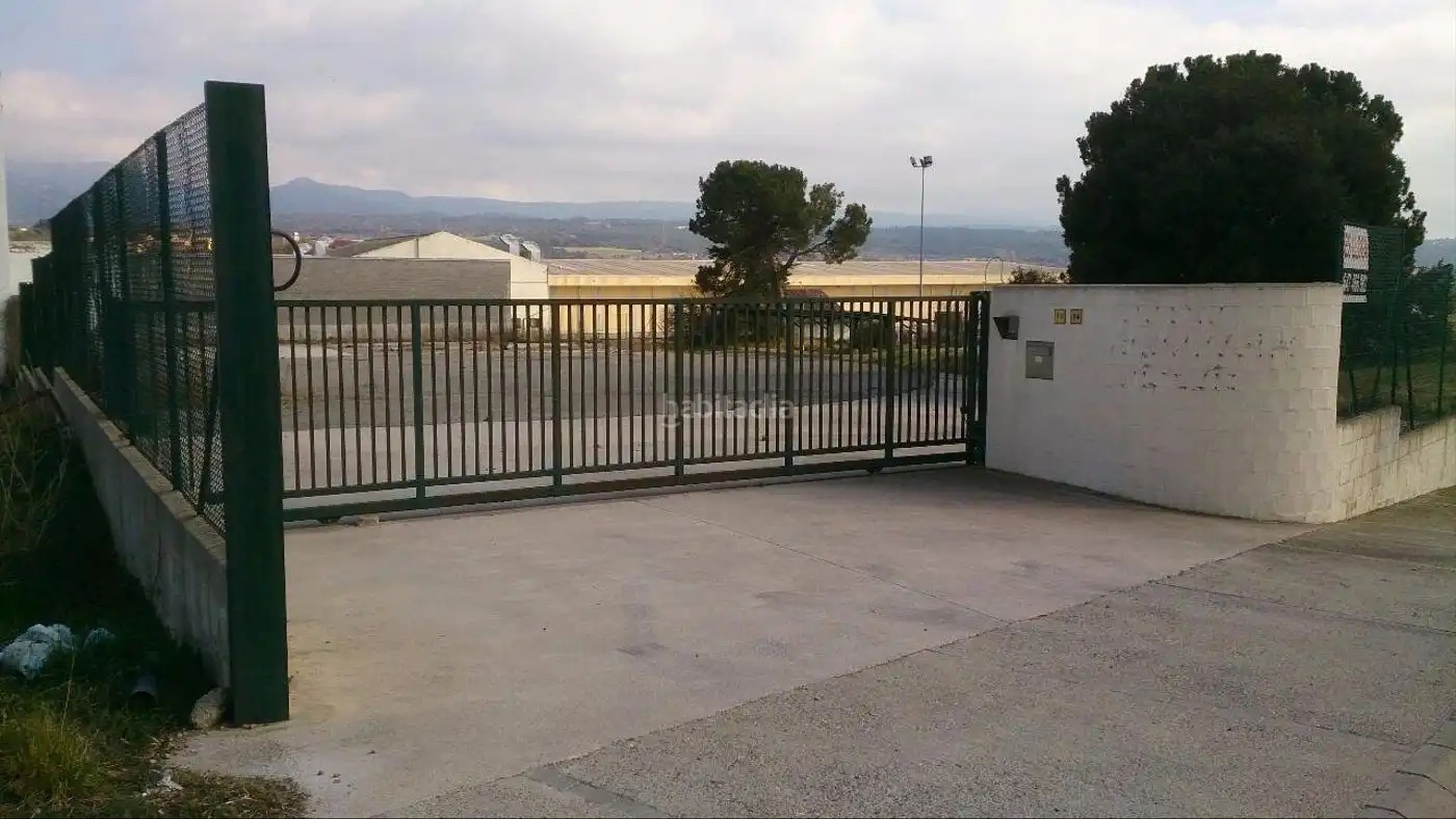 Industrial land for sale in Carrer Font del Buc 9