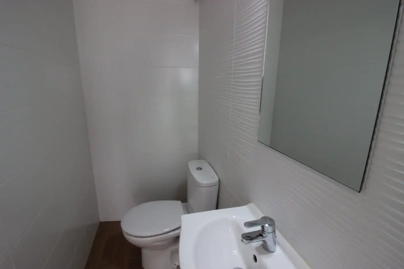 Baño de Piso de alquiler en Ronda con Aire acondicionado, Amueblado y Balcón