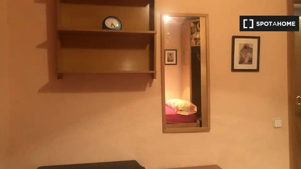 Dormitori de Pis per a compartir en Móstoles amb Aire condicionat, Calefacció i Terrassa