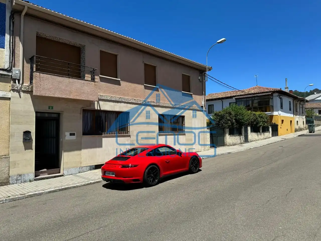 Houses for sale in Santa Teresa De Jesús, Boñar