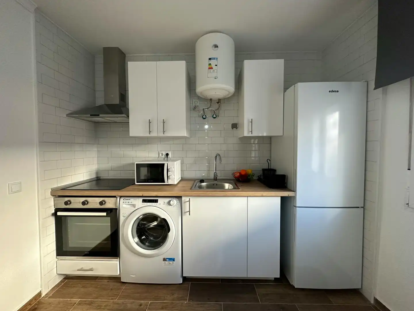 Kitchen of Flat for rent in Madrid  with Heating, Furnished and Washing machine