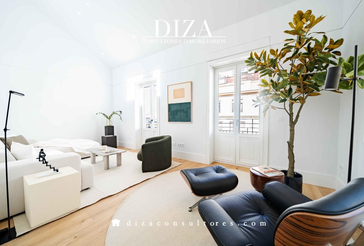 Living room of Duplex for sale in  Madrid Capital  with Air Conditioner, Heating and Terrace