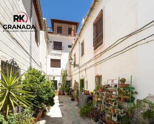 Exterior view of Single-family semi-detached for sale in  Granada Capital