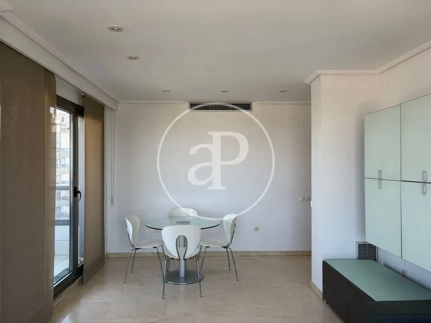 Comedor de Piso de alquiler en Valencia con Aire acondicionado, Calefacción y Jardín privado
