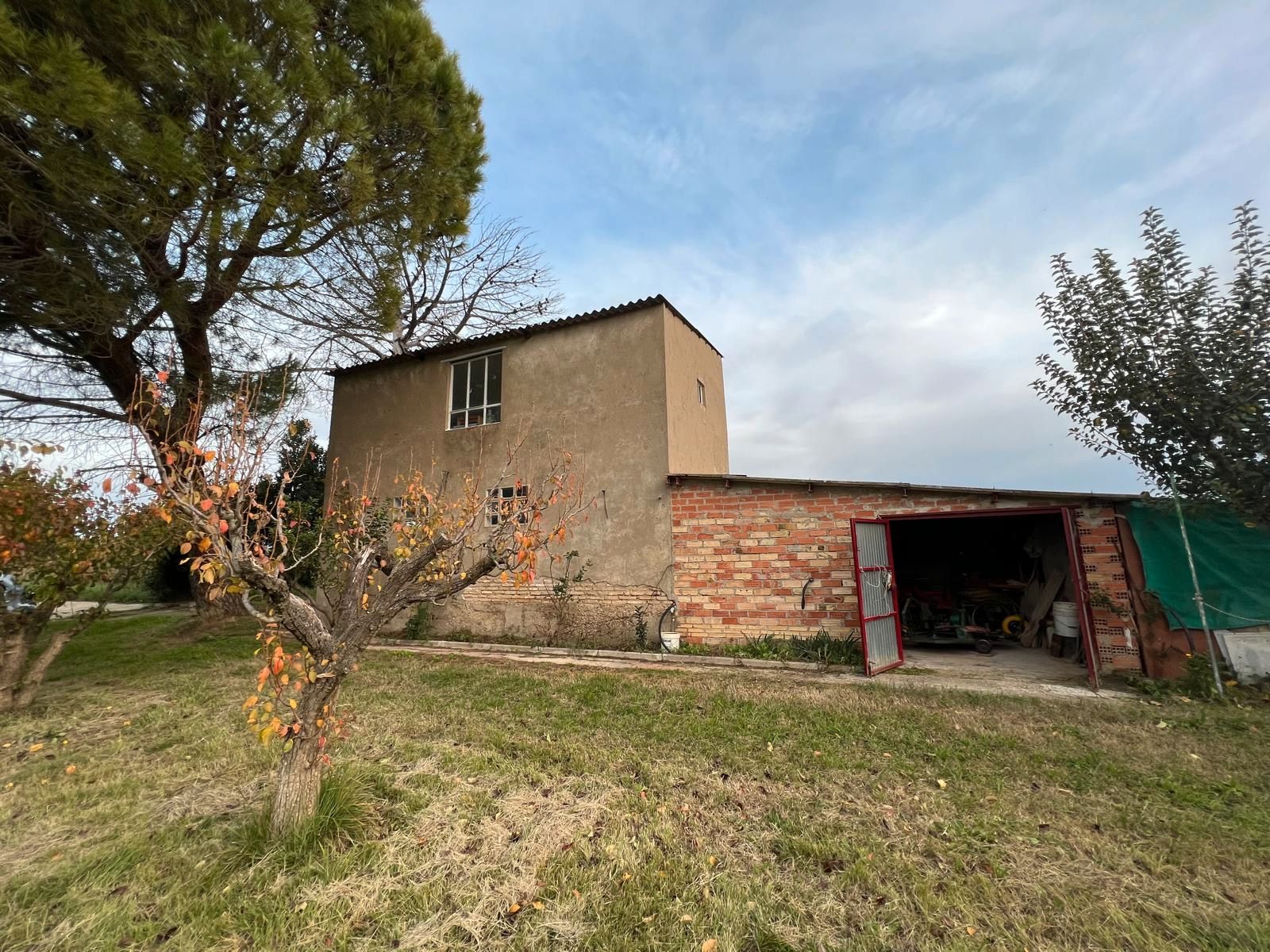 Exterior view of Land for sale in  Zaragoza Capital