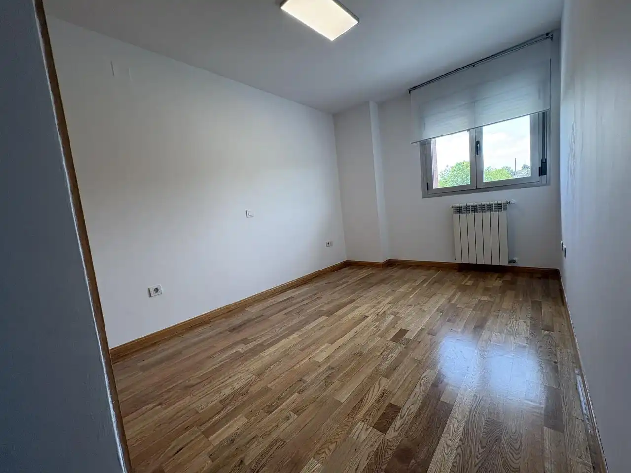 Habitación de Piso en venta en Madrid con Calefacción, Terraza y Trastero