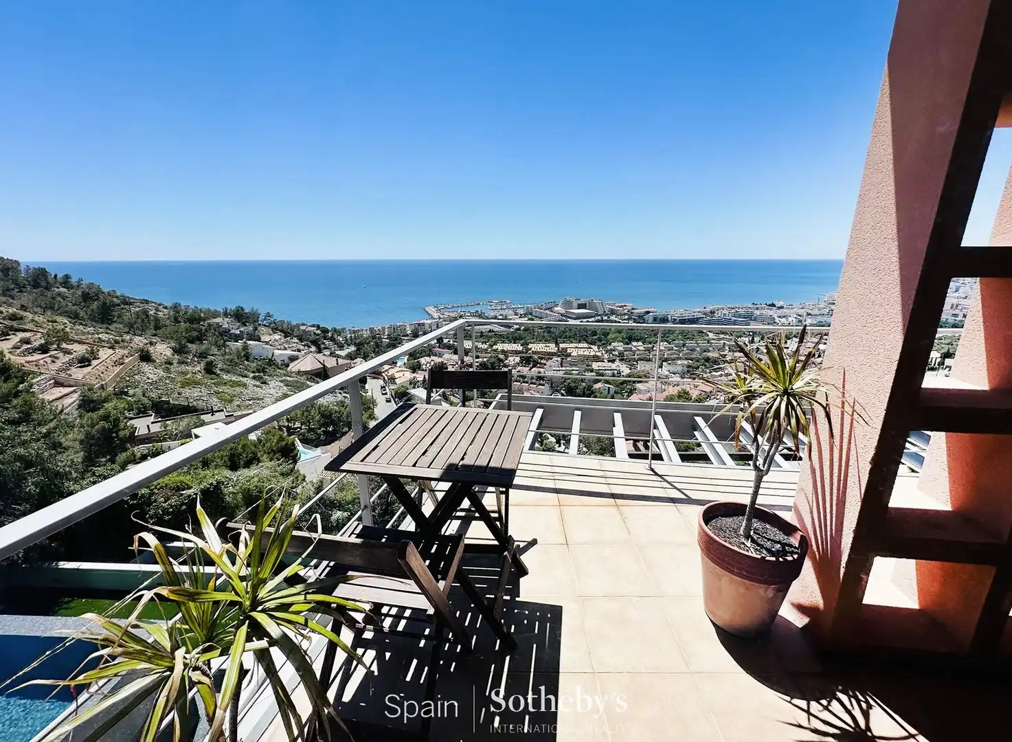 Terrassa de Casa o xalet en venda en Sitges amb Aire condicionat, Calefacció i Jardí privat