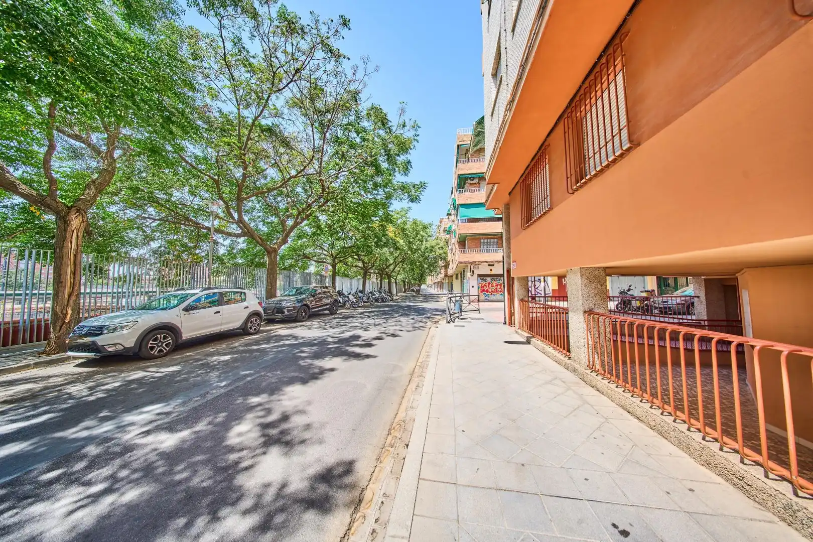 Exterior view of Flat for sale in Granada