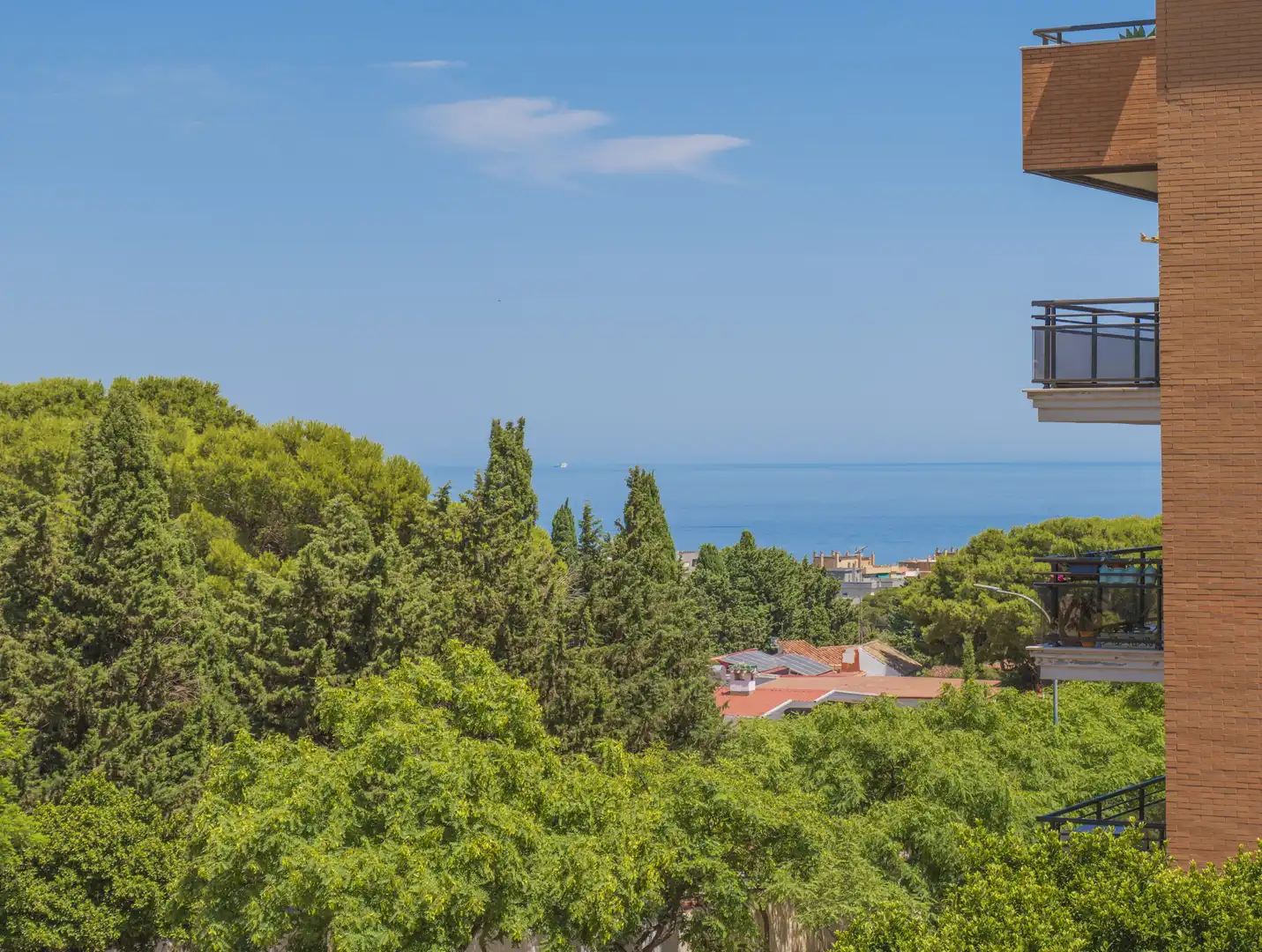 Vista exterior de Pis en venda en Torremolinos amb Aire condicionat, Calefacció i Terrassa