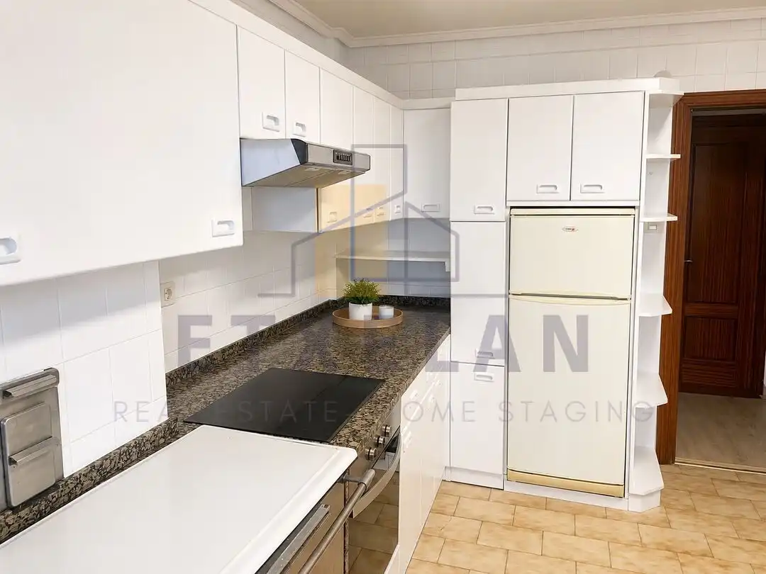 Küche von Wohnung zum Verkauf in Elgeta mit Heizung