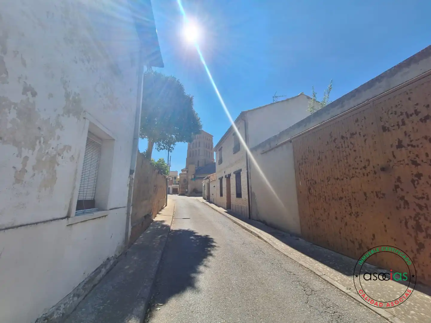 Vista exterior de Casa adosada en venta en Sahagún
