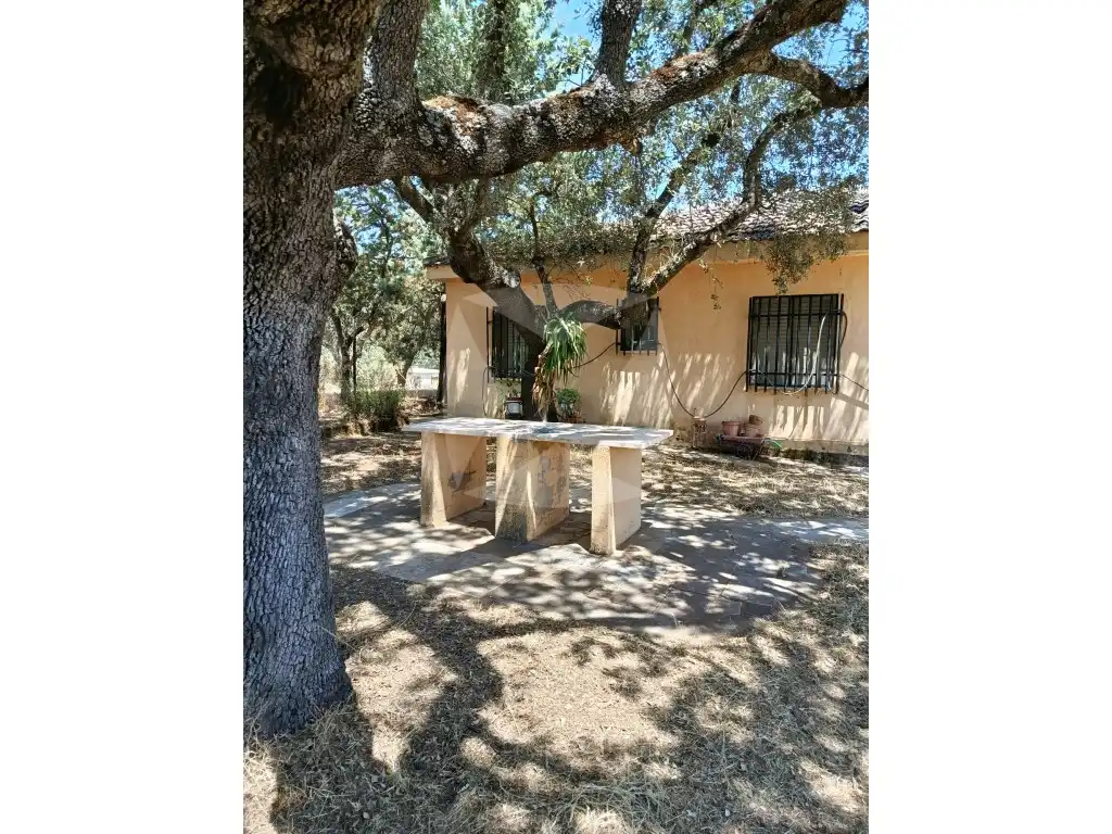 Außenansicht von Residential zum Verkauf in Cáceres