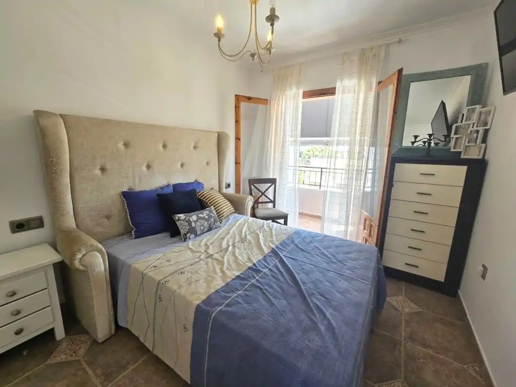 Habitación de Casa o chalet en venta en Torrevieja con Piscina y Amueblado