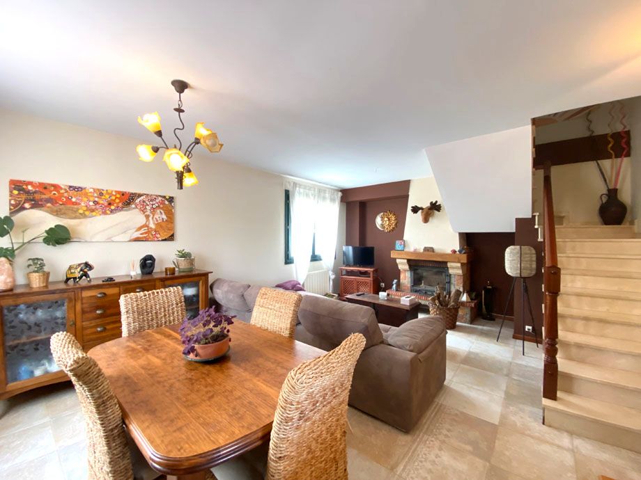 Living room of House or chalet for sale in Condado de Treviño  with Heating