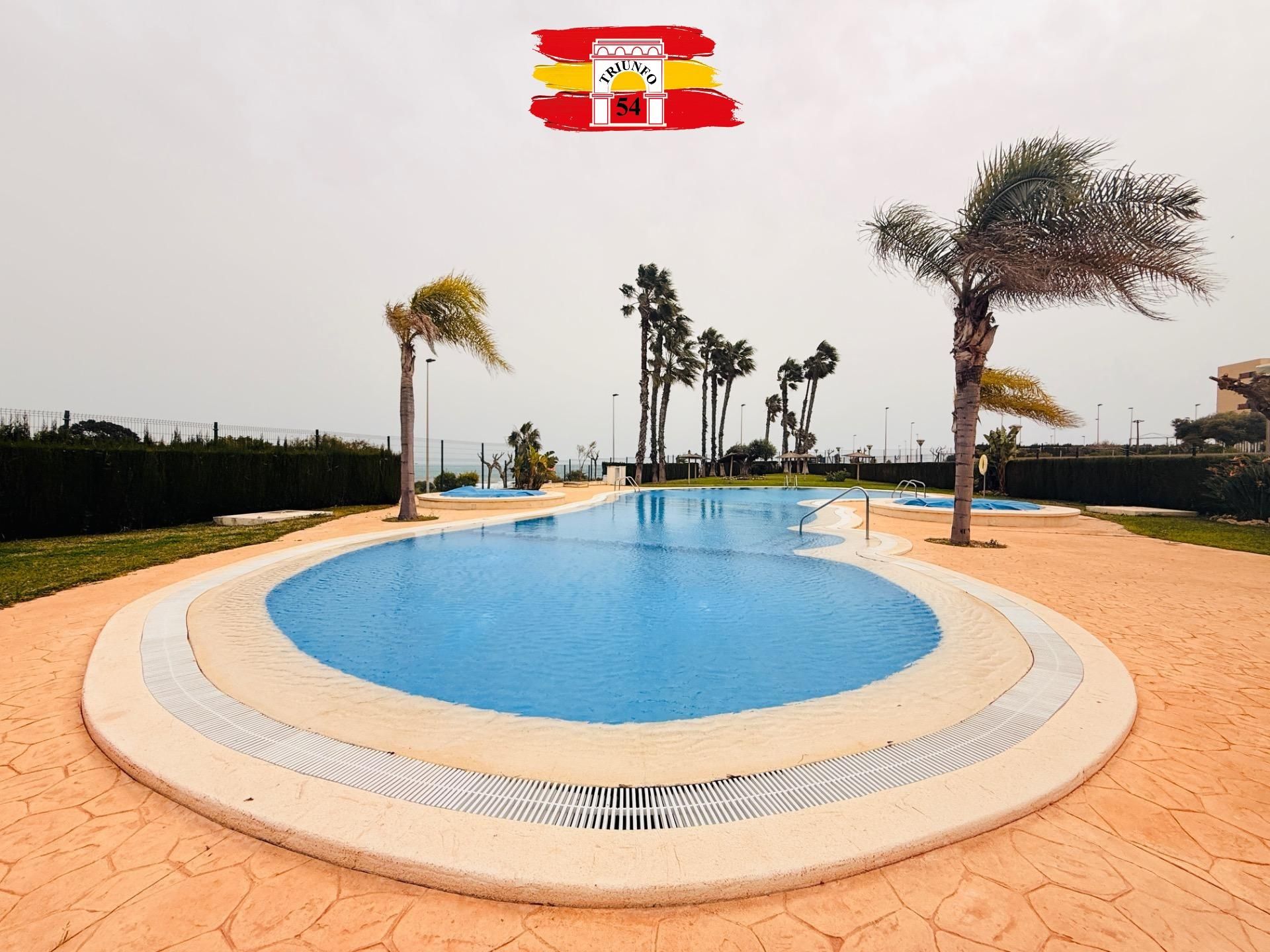 Piscina de Ático en venta en Pilar de la Horadada con Aire acondicionado, Jardín privado y Trastero
