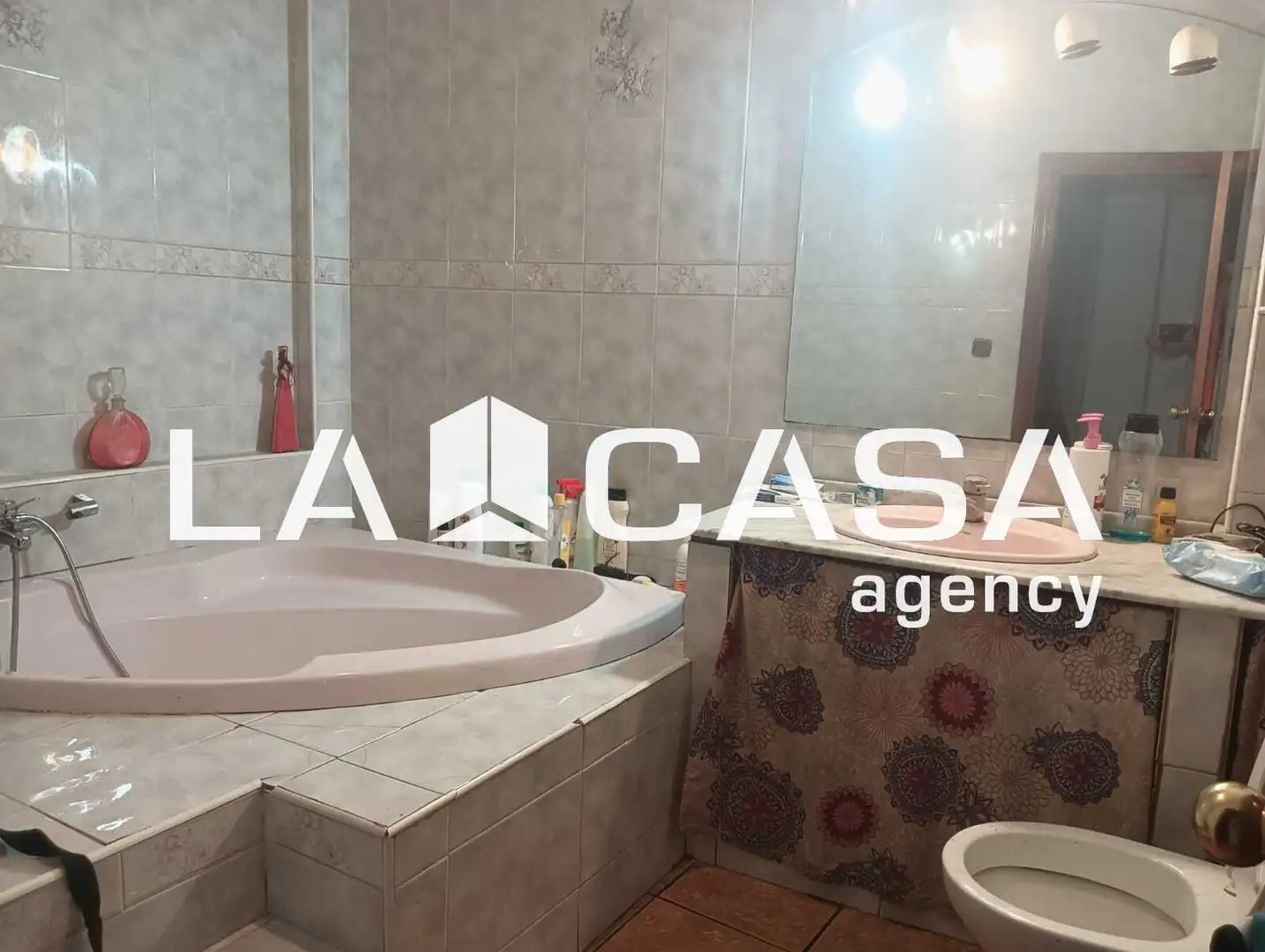 Bathroom of Houses for sale in Algeciras  with Terrace