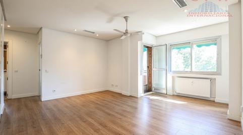 Photo 2 of Flat to rent in Hispanoamérica - Bernabéu, Madrid