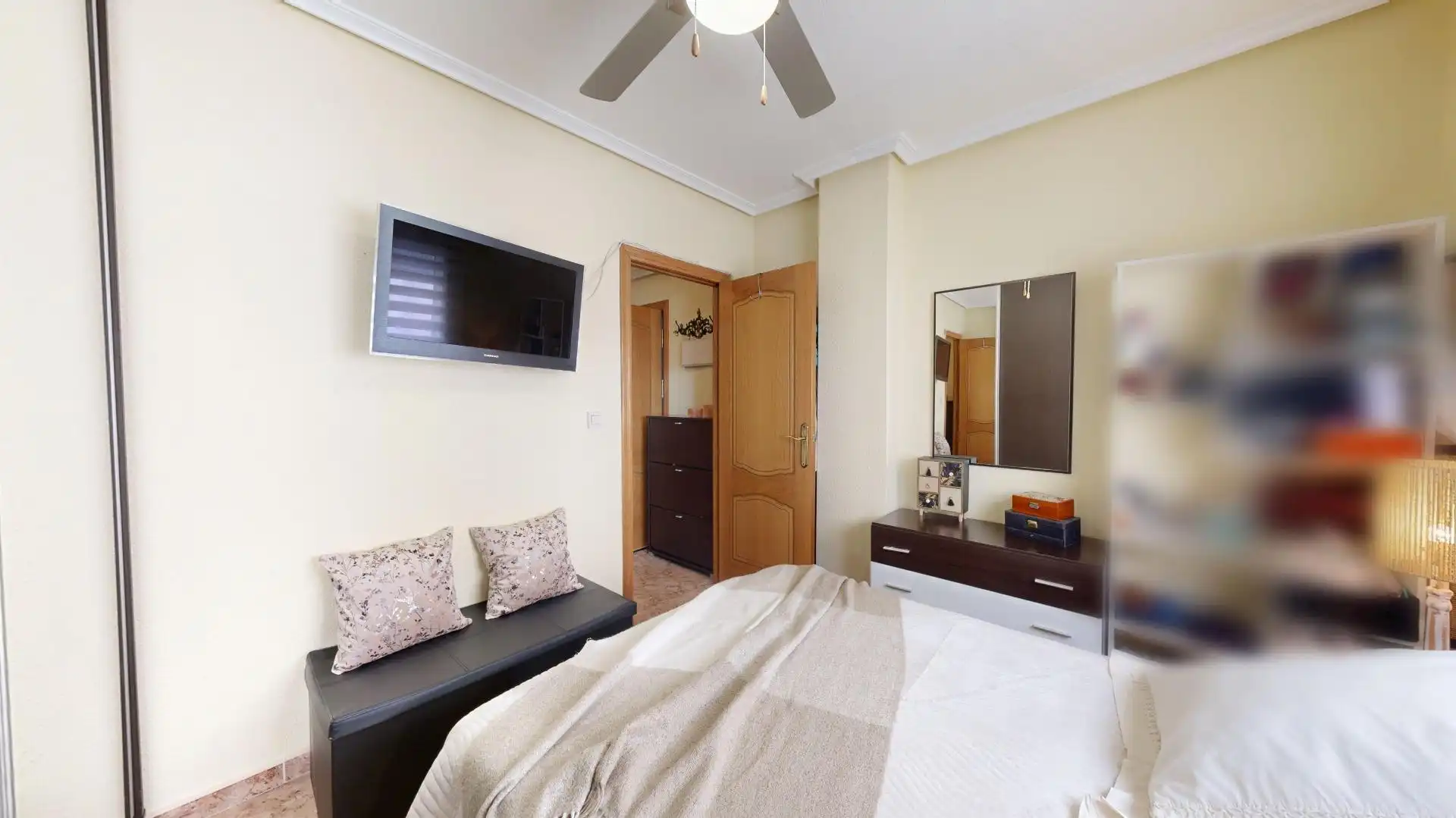 Dormitori de Apartament en venda en Torrevieja amb Aire condicionat, Calefacció i Moblat