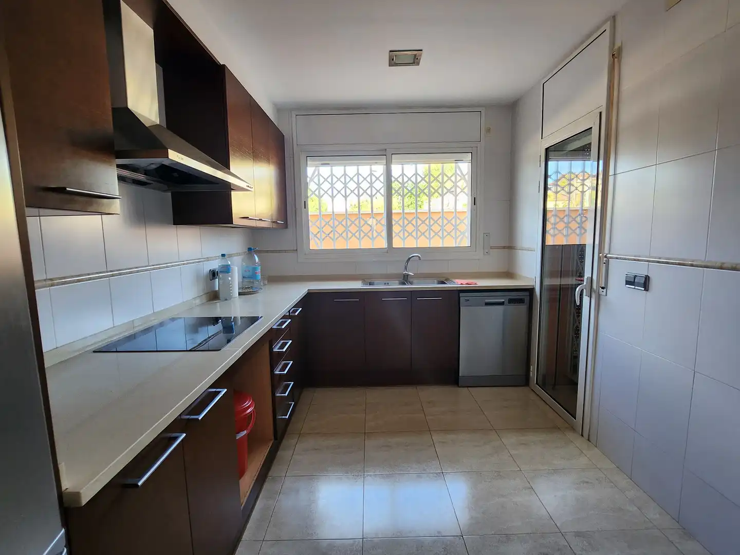 Cocina de Casa adosada en venta en Roda de Berà con Aire acondicionado, Calefacción y Terraza