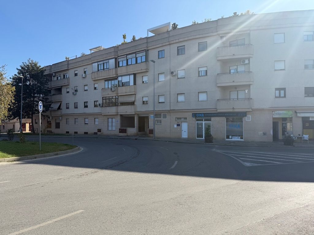 Vista exterior de Pis en venda en Jerez de la Frontera amb Aire condicionat, Terrassa i Traster