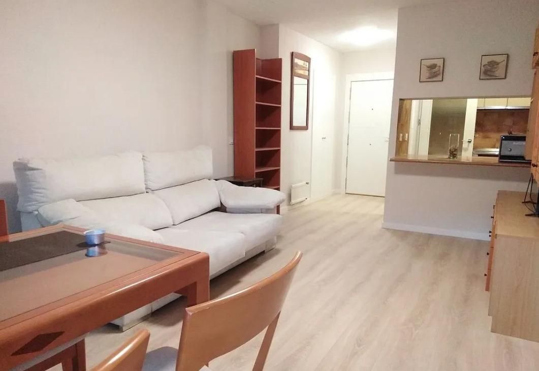 Flat to rent in Rambla SANT JORDI, Centre