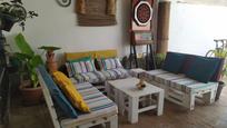Sala d'estar de Casa o xalet en venda en Chiclana de la Frontera amb Aire condicionat, Calefacció i Jardí privat