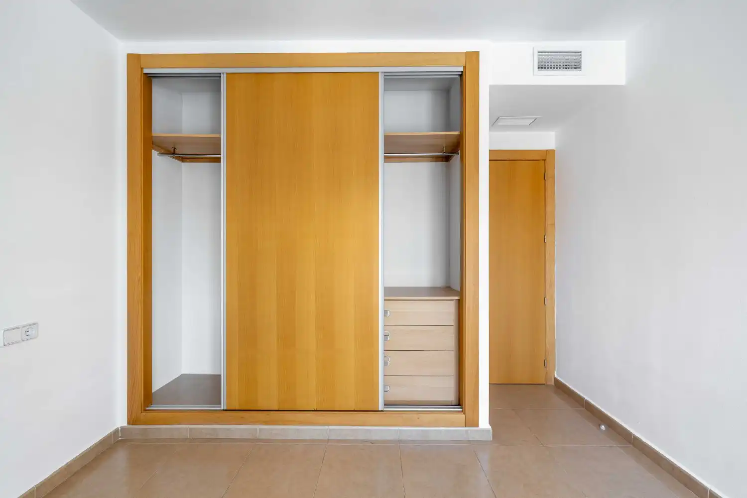 Schlafzimmer von Wohnung zur Miete in Murcia mit Klimaanlage und Heizung