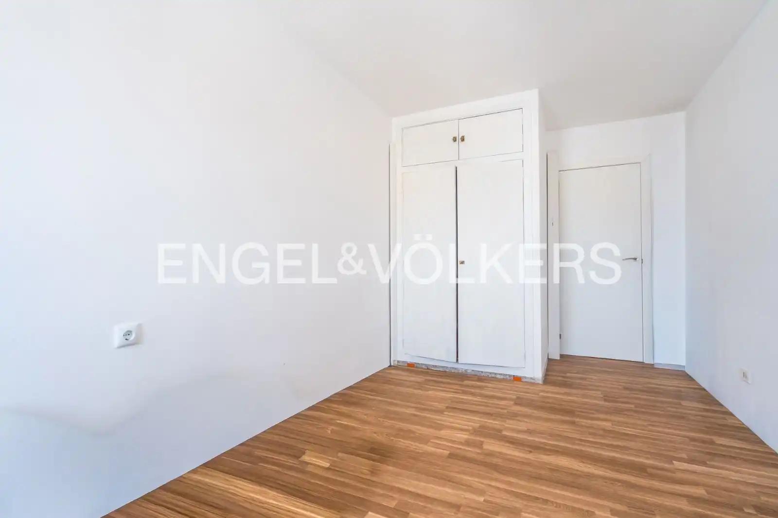 Bedroom of Flat for rent in Sagunto / Sagunt  with Air Conditioner, Heating and Parquet flooring