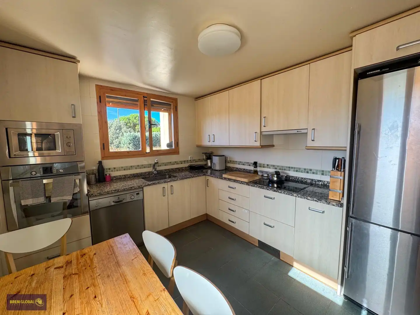 Cocina de Casa adosada en venta en Lozoyuela-Navas-Sieteiglesias con Calefacción, Jardín privado y Terraza