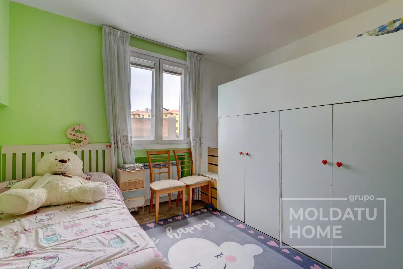 Habitación de Piso en venta en Irun  con Calefacción, Trastero y Amueblado
