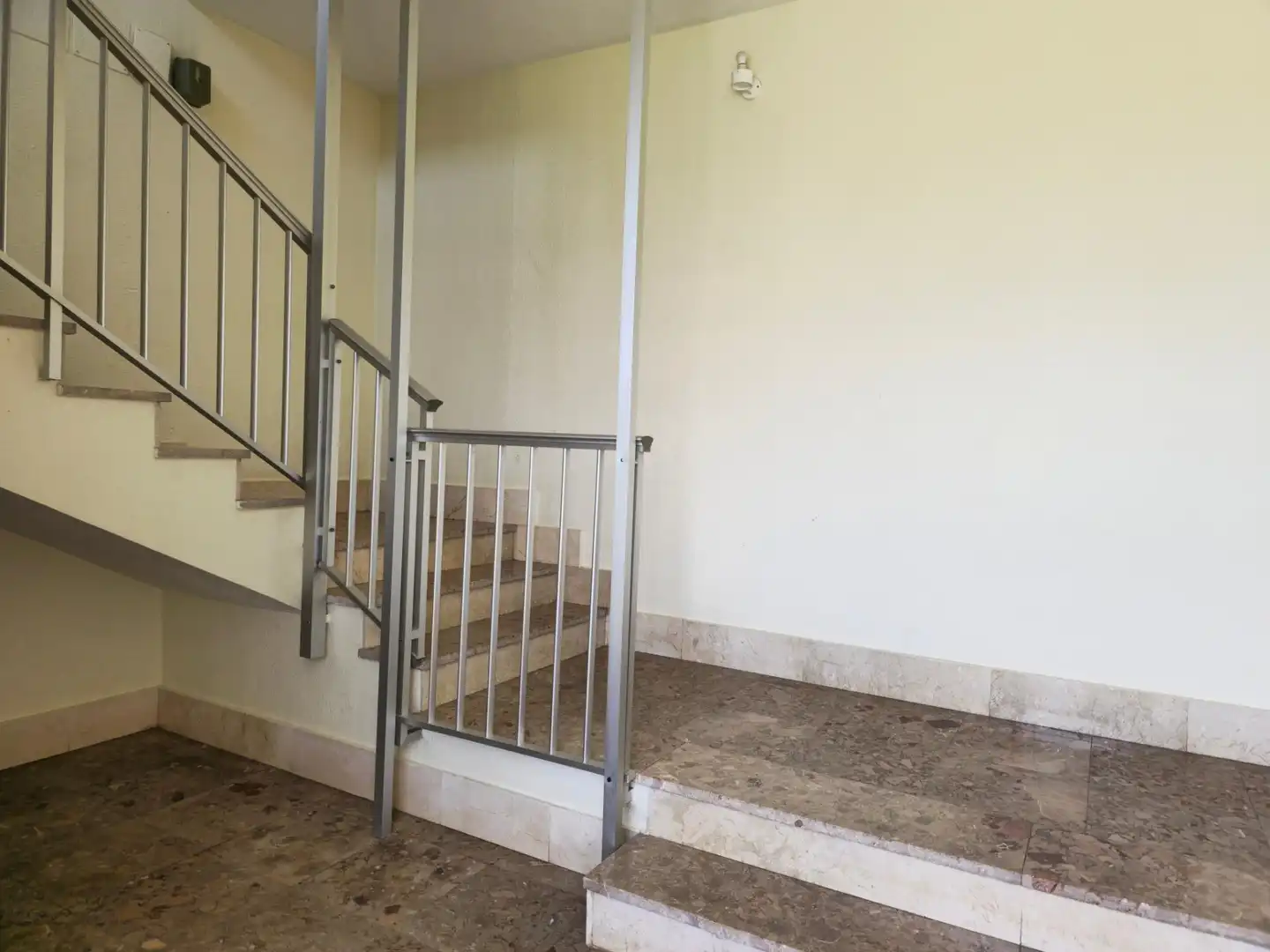 Wohnung zum Verkauf in La Manga del Mar Menor mit Terrasse und Möbliert