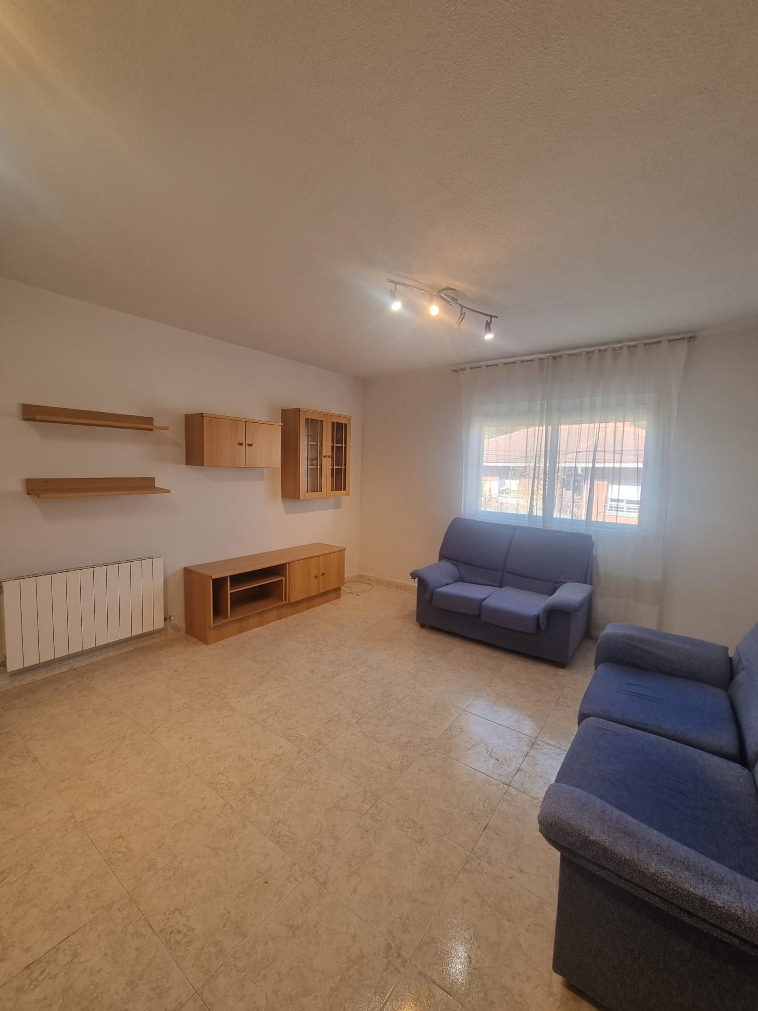 Living room of Flat to rent in Fresnedillas de la Oliva  with Heating