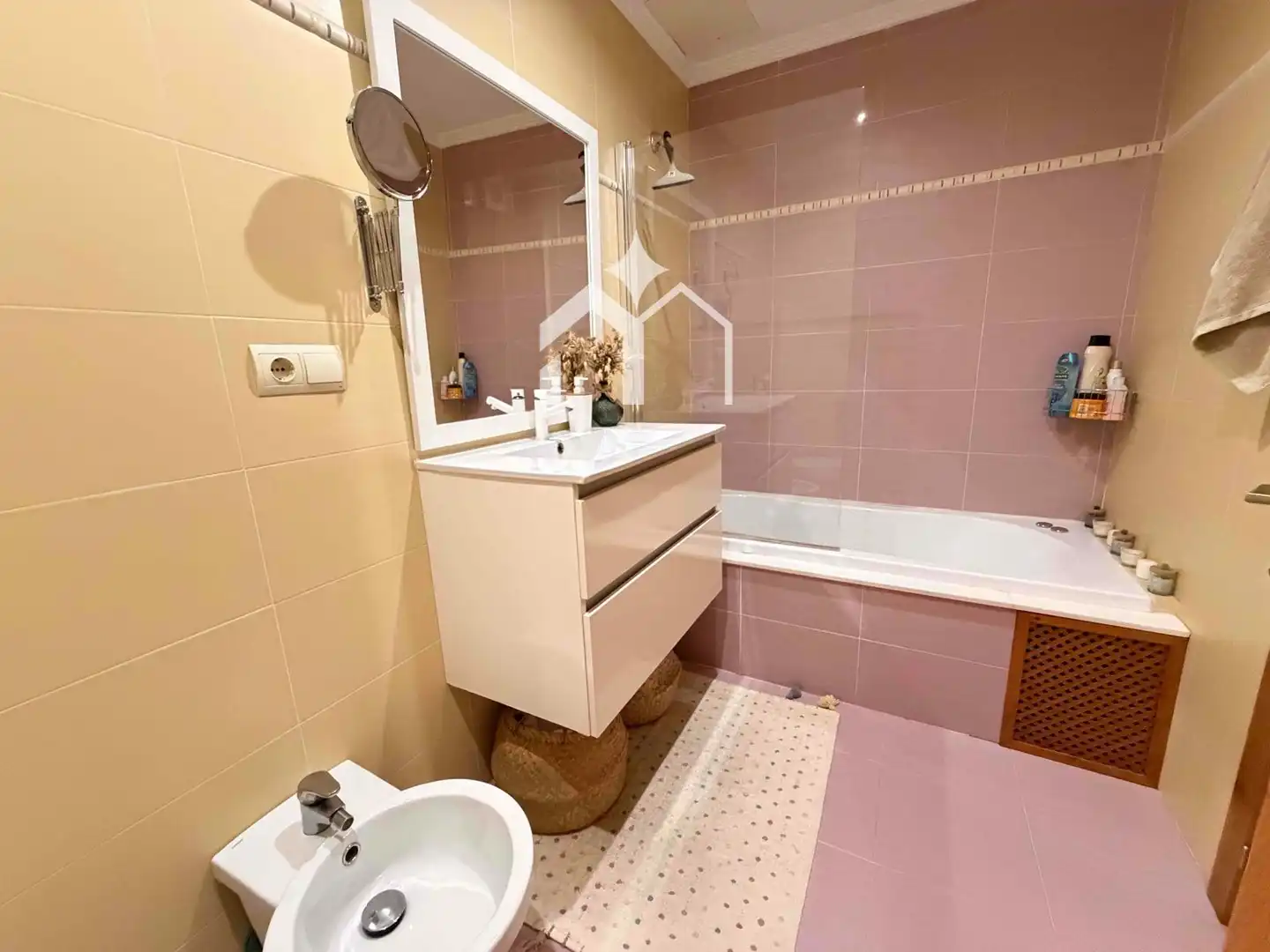 Baño de Piso en venta en Moaña con Calefacción, Trastero y Piscina