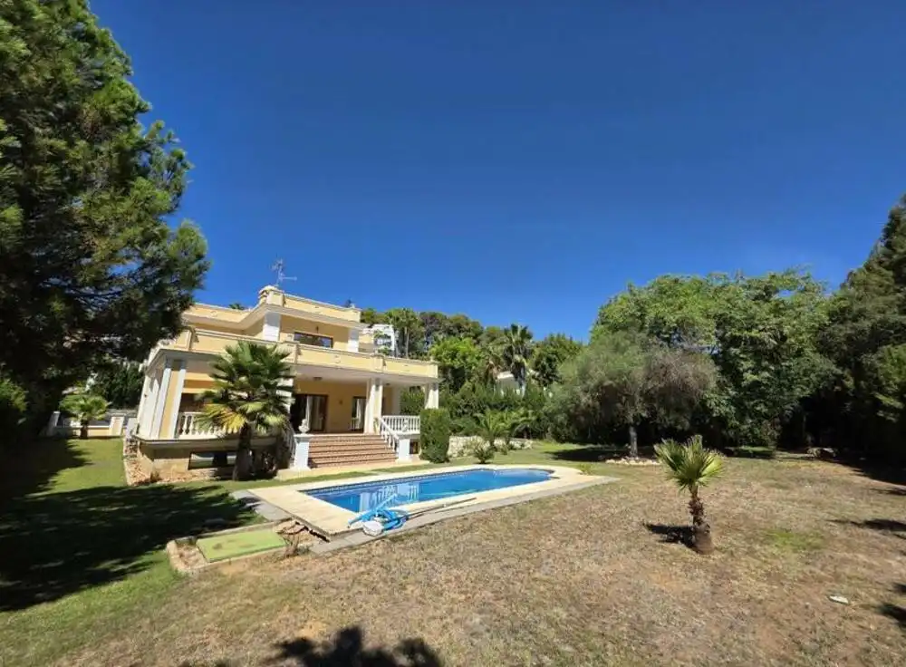 Jardí de Casa o xalet en venda en Marbella amb Aire condicionat, Jardí privat i Terrassa