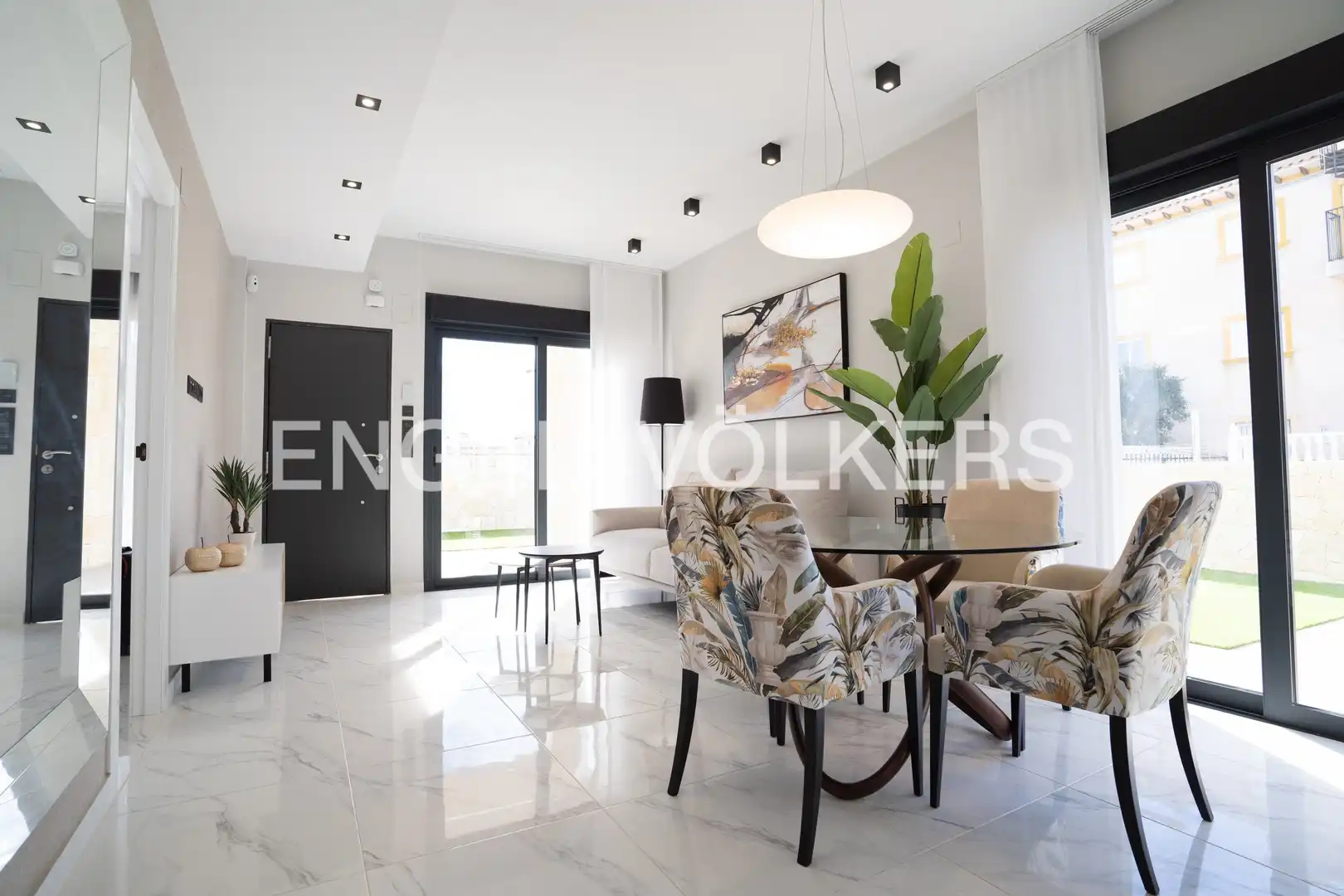 Menjador de Apartament en venda en Pilar de la Horadada amb Aire condicionat, Calefacció i Jardí privat