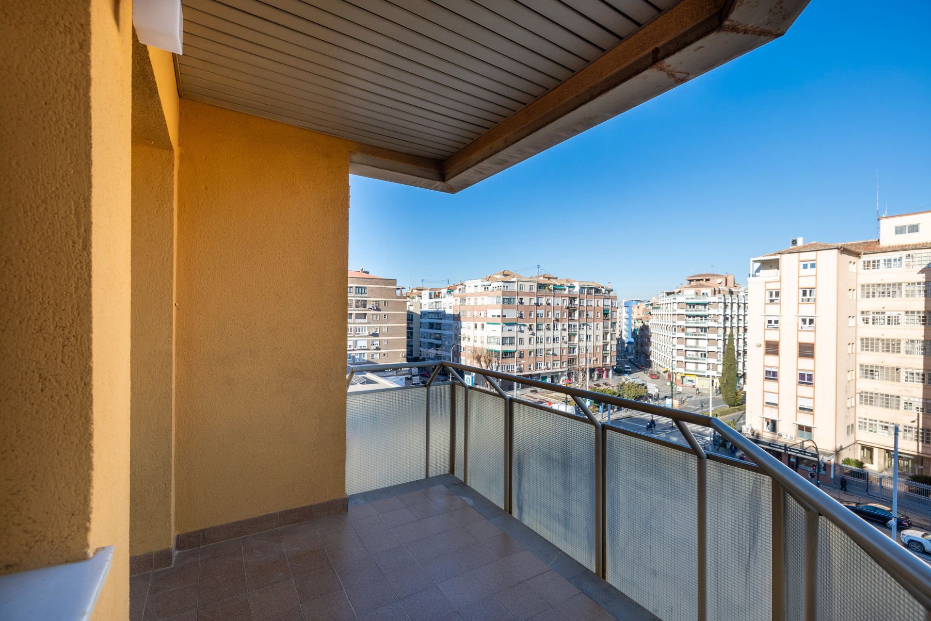 Terraza de Piso de alquiler en  Granada Capital con Calefacción, Horno y Balcón