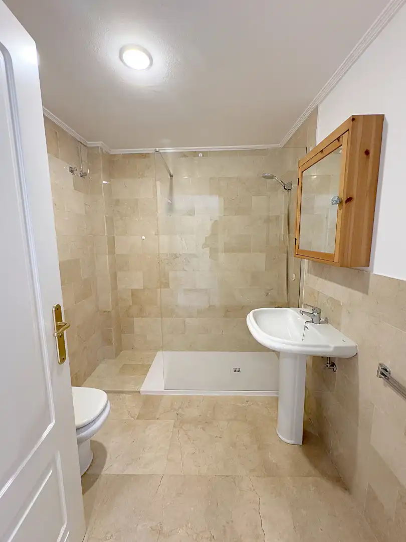 Flat for rent in Calle Carvajal, 6, Arenales - Lugo - Avda. Marítima