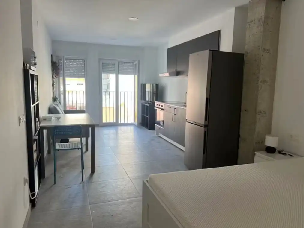 Exterior view of Flat for rent in Valencia  with Air Conditioner, Heating and Terrace
