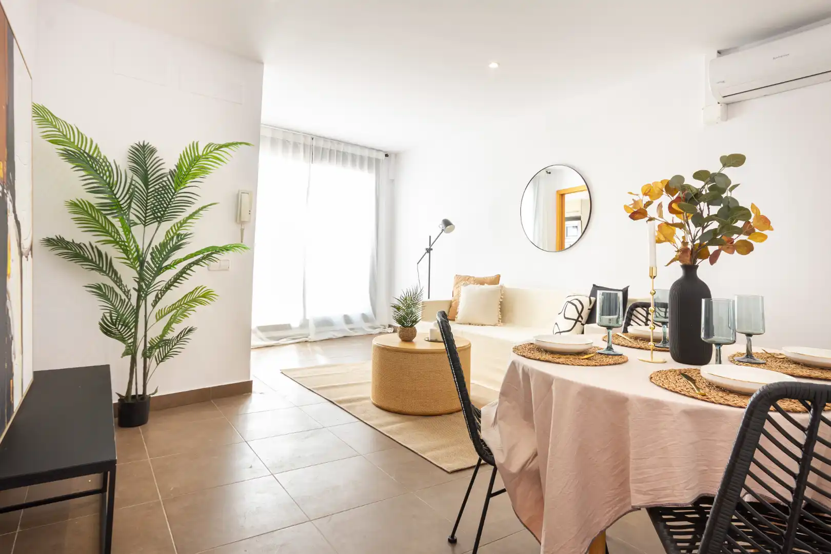 Sala d'estar de Dúplex en venda en Terrassa amb Aire condicionat, Parquet i Terrassa